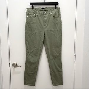 Calvin Klein Light Oliver Green Skinny Jeans - 14